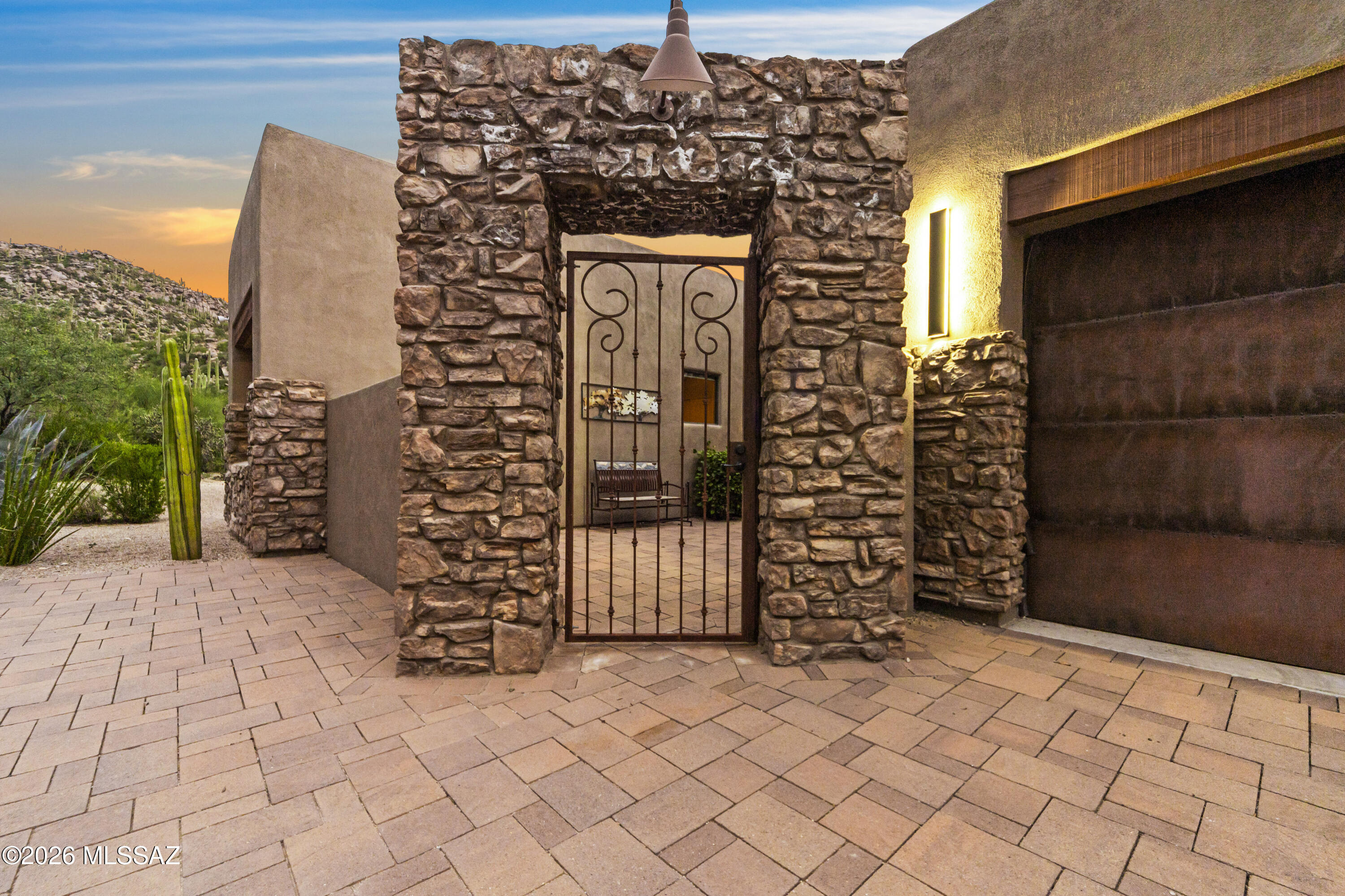 15280 N Brilliant Sky Place