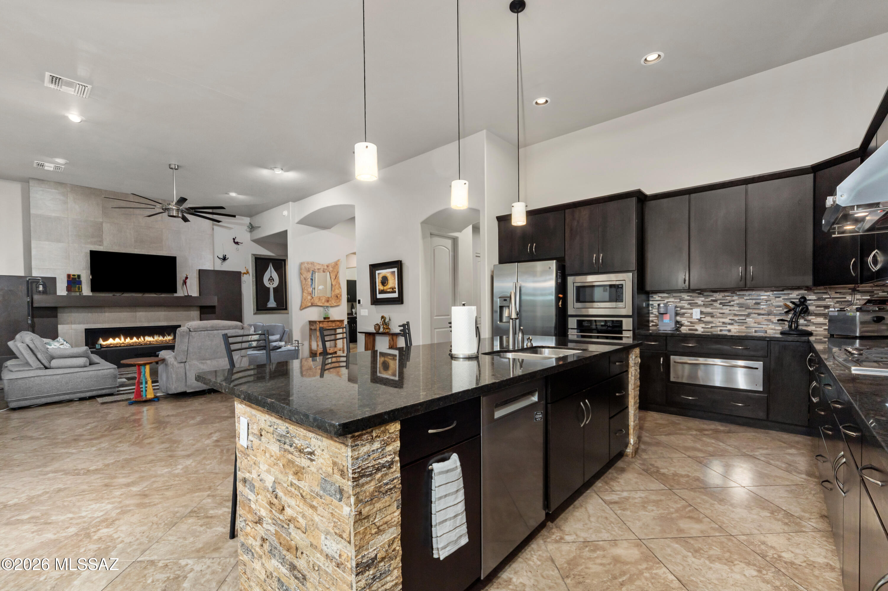 15280 N Brilliant Sky Place