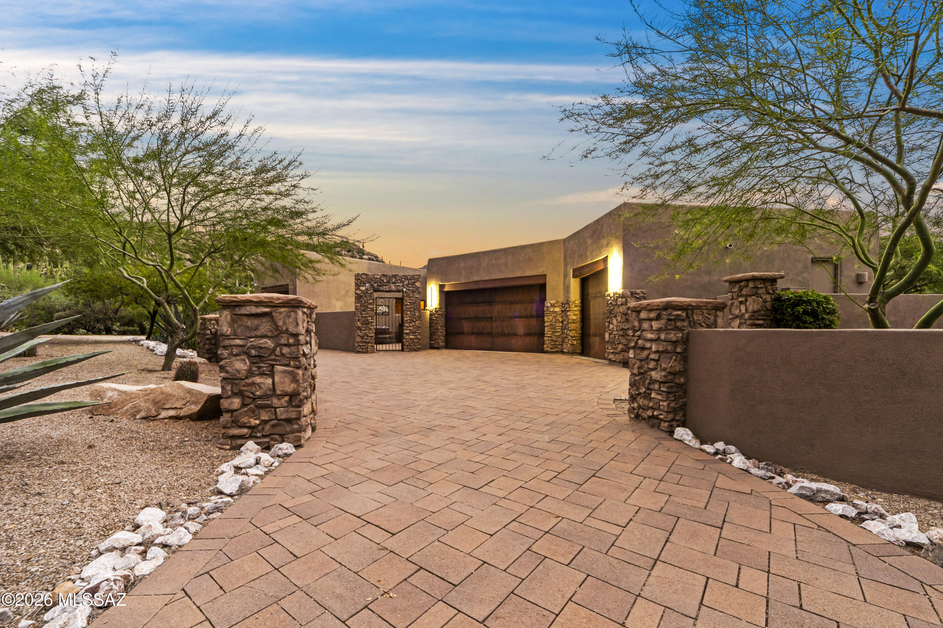 15280 N Brilliant Sky Place
