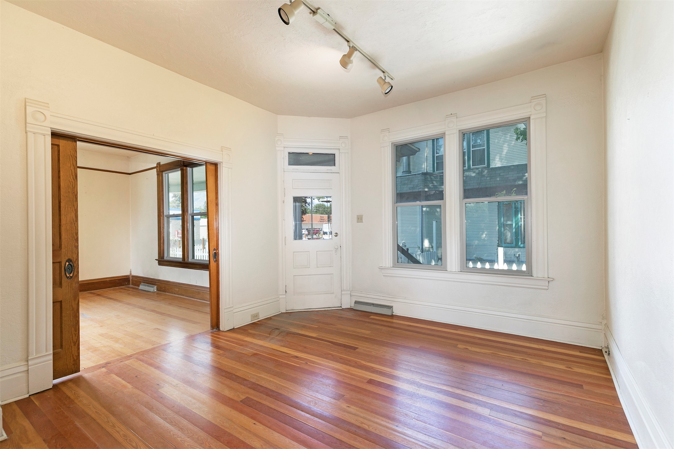 524 S 1st Street