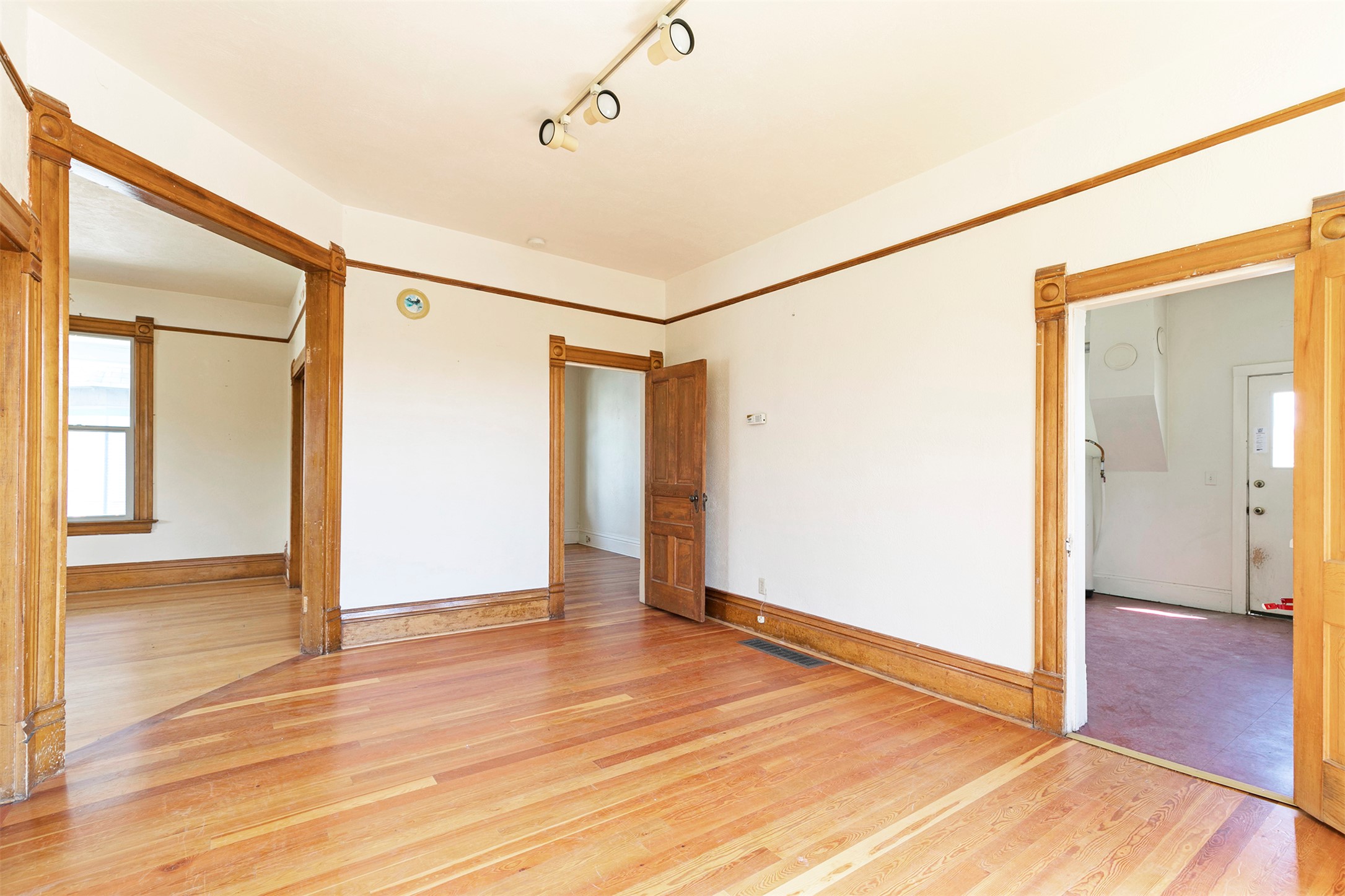 524 S 1st Street