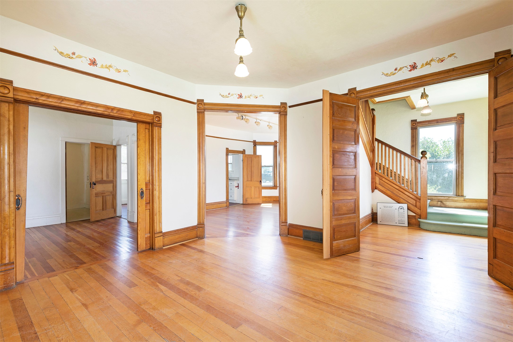 524 S 1st Street