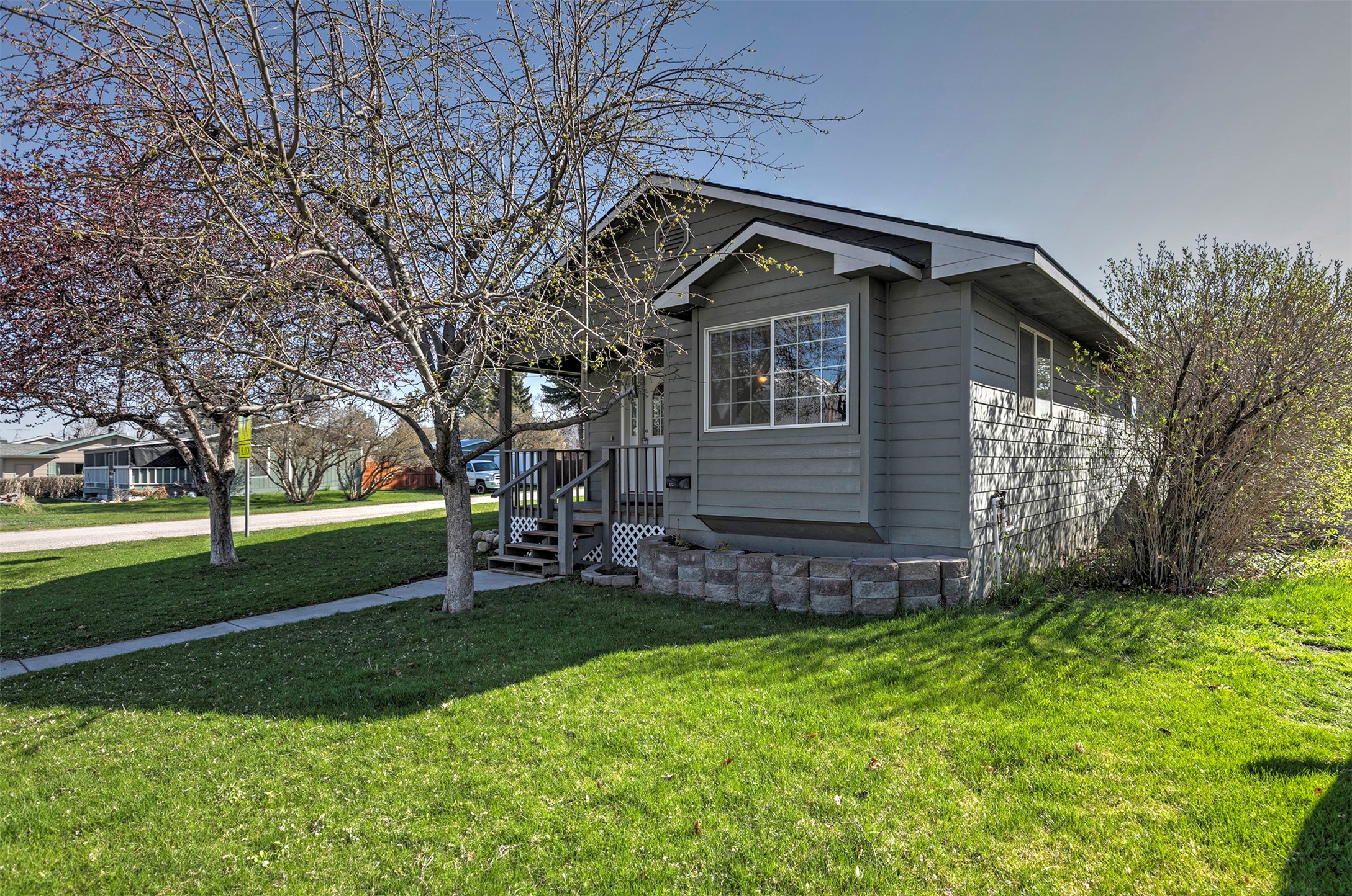 122 N 7th Street