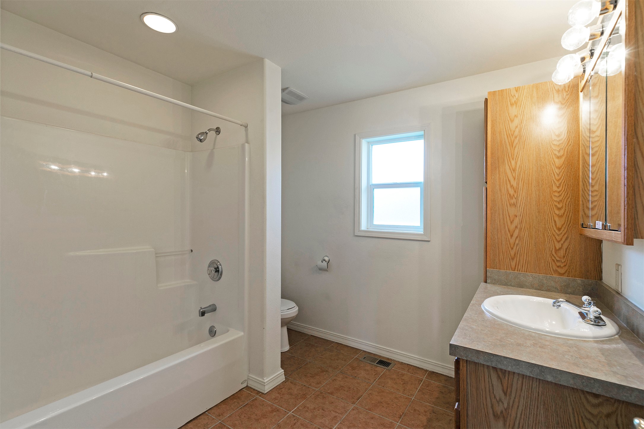 122 N 7th Street