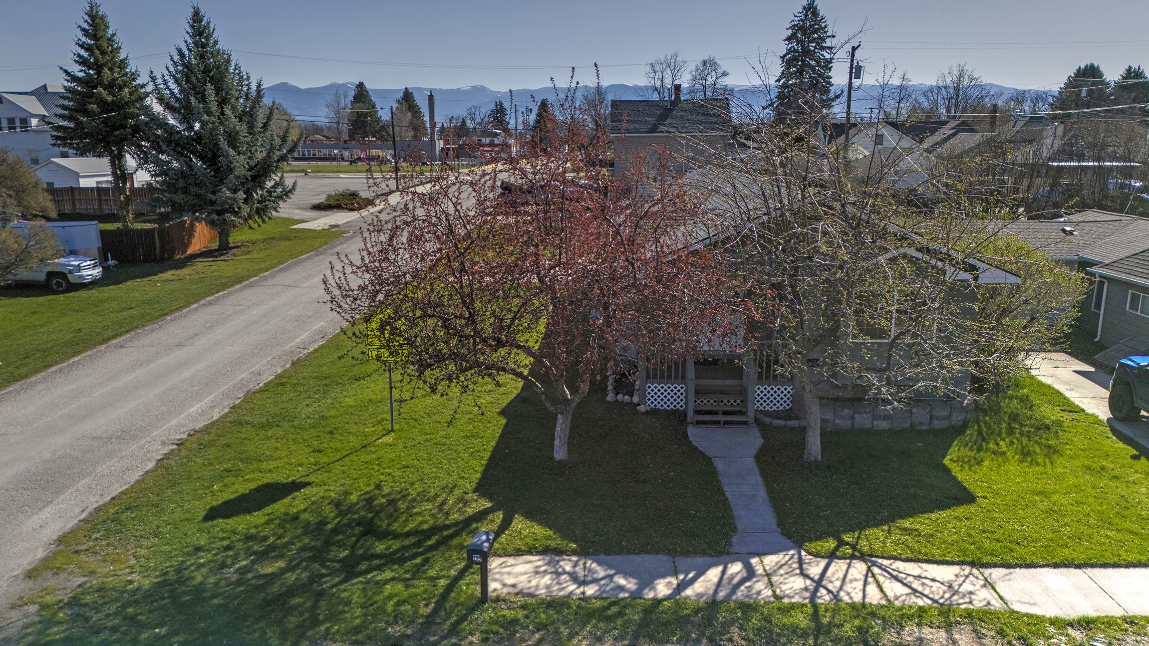 122 N 7th Street