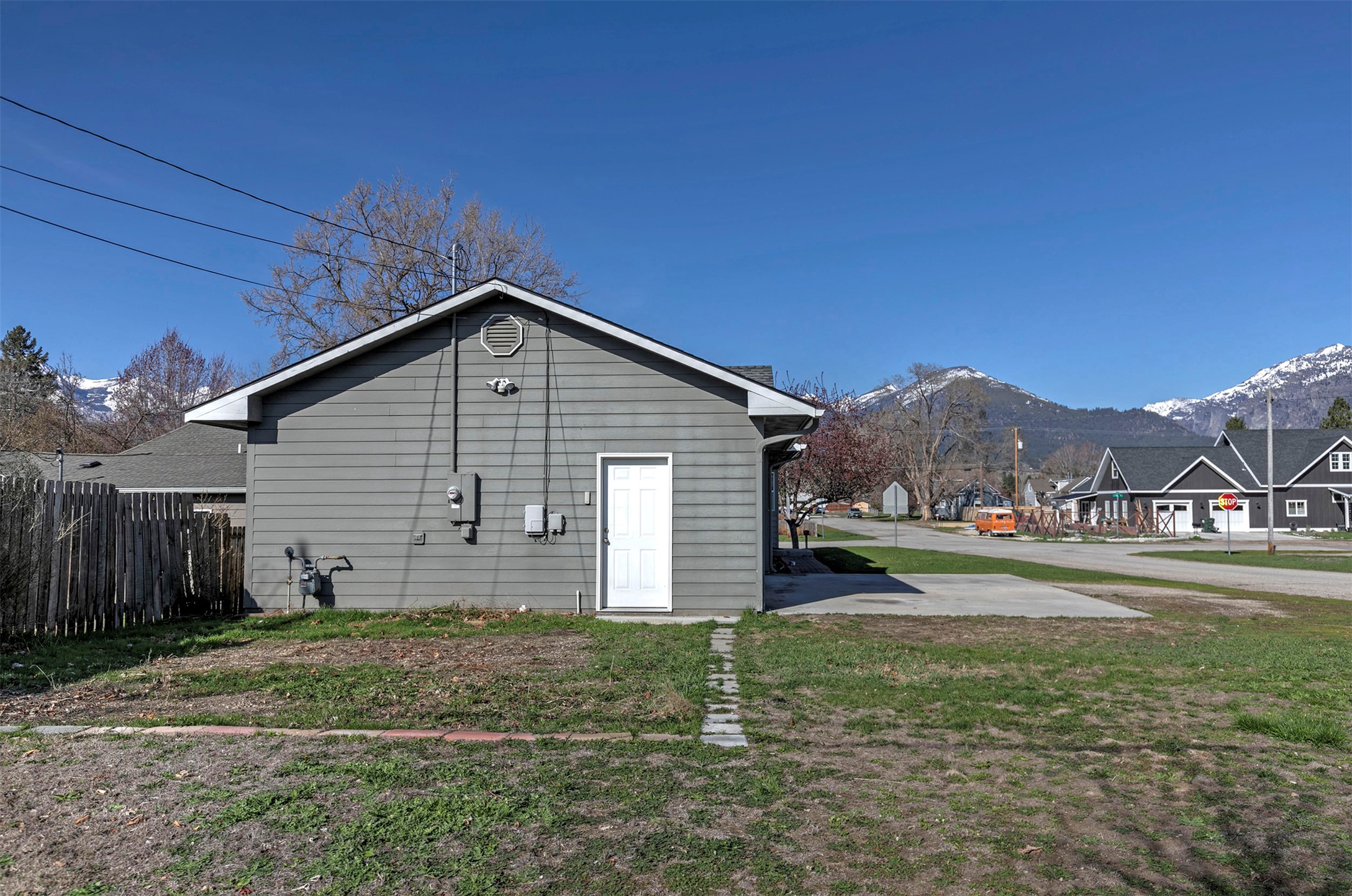 122 N 7th Street