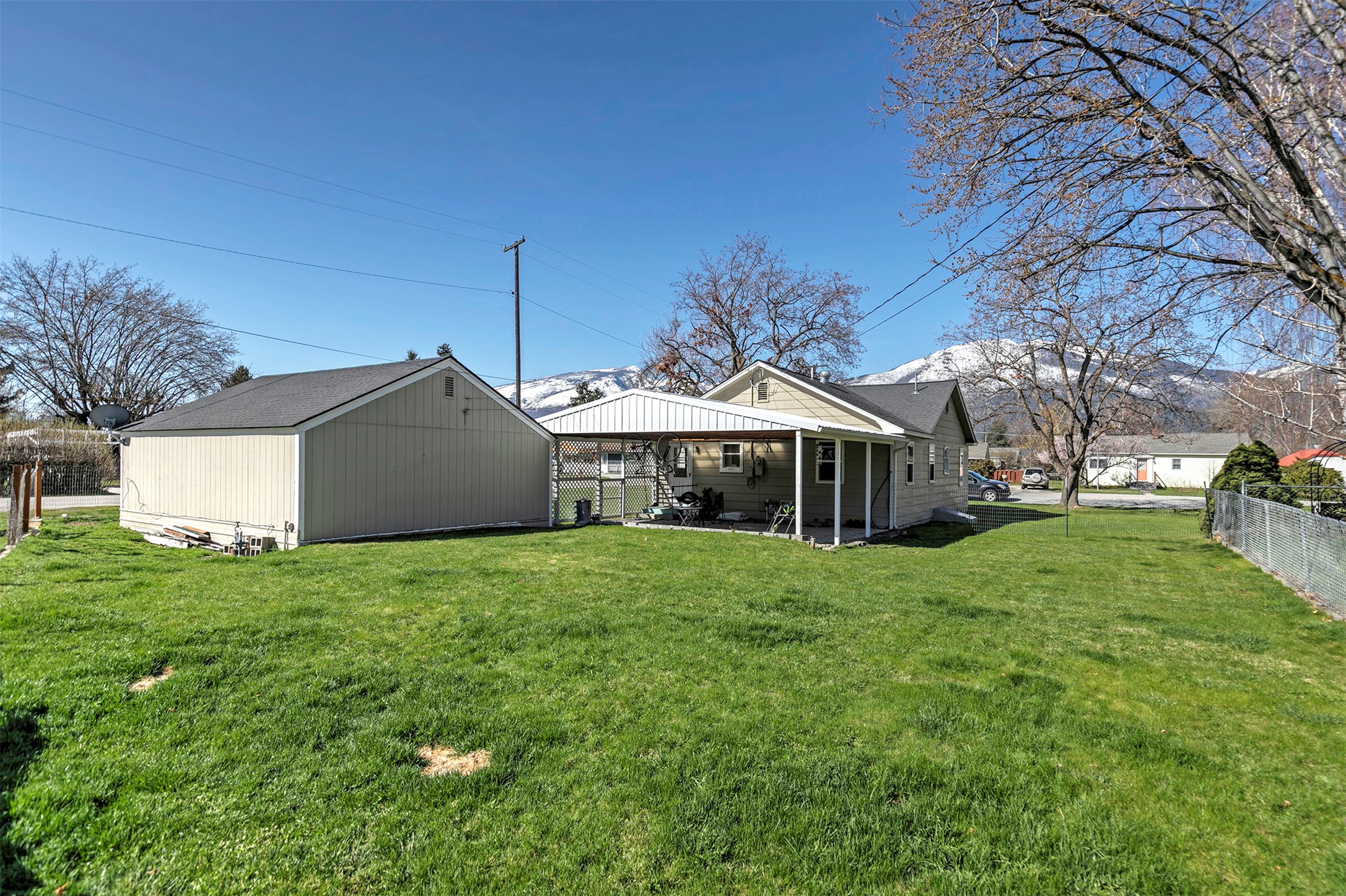 1006 S 3rd