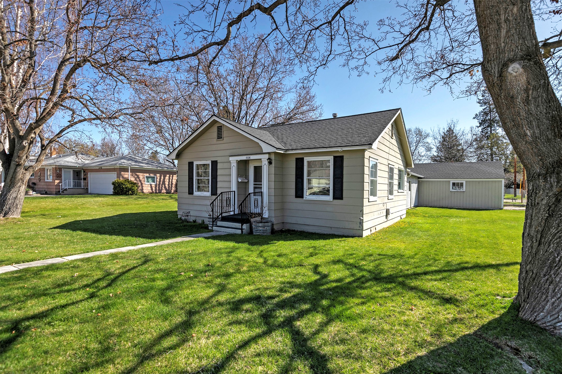 1006 S 3rd