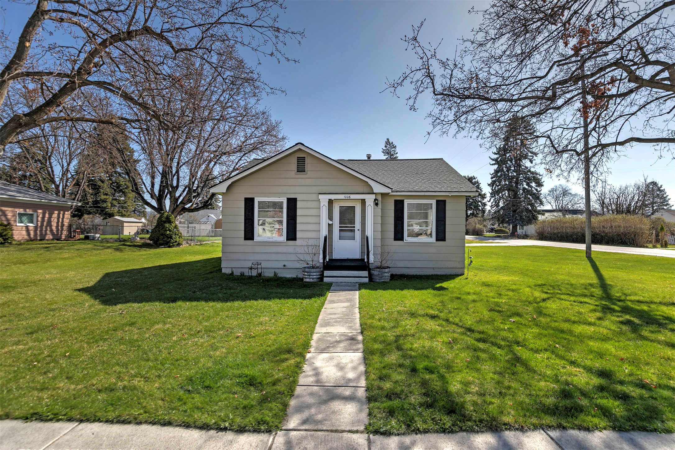 1006 S 3rd