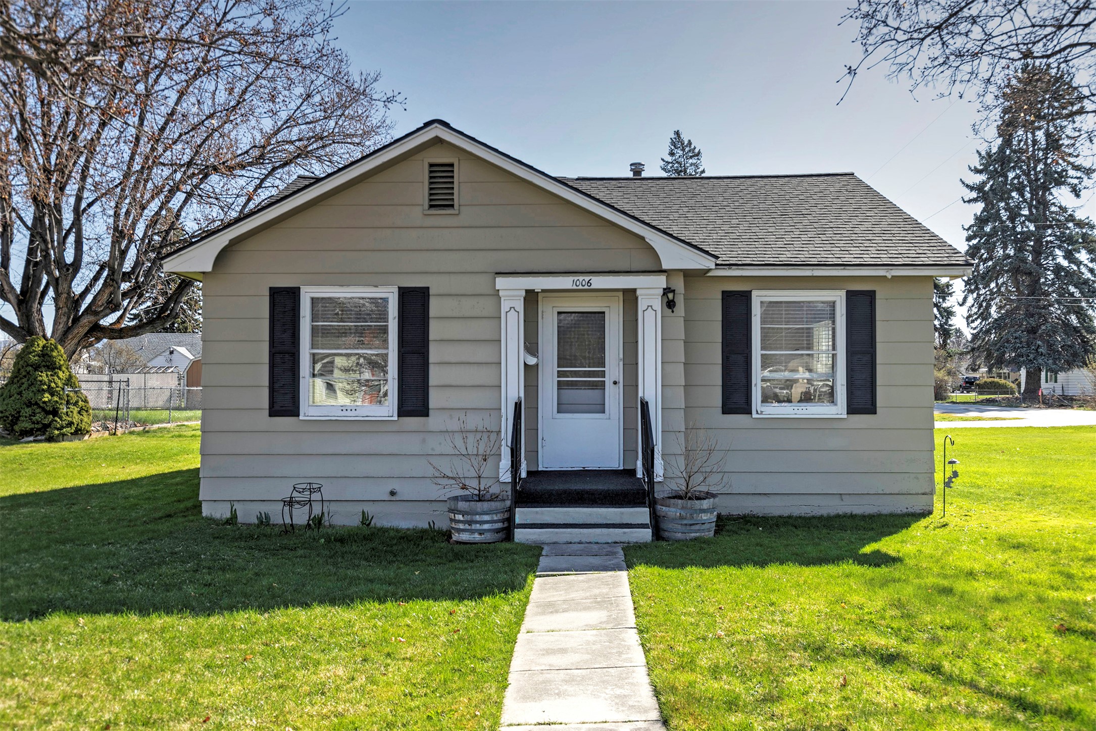 1006 S 3rd