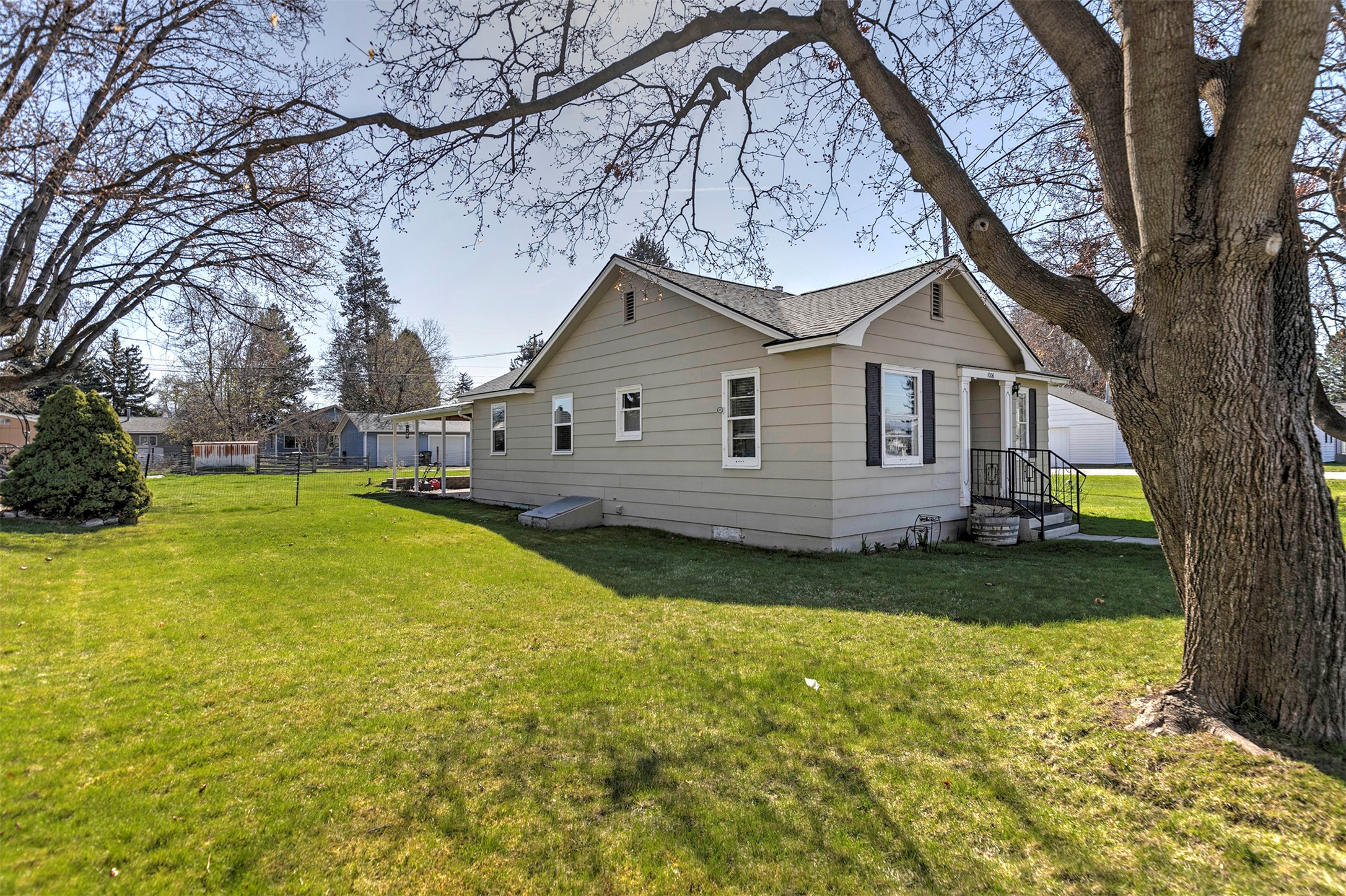 1006 S 3rd