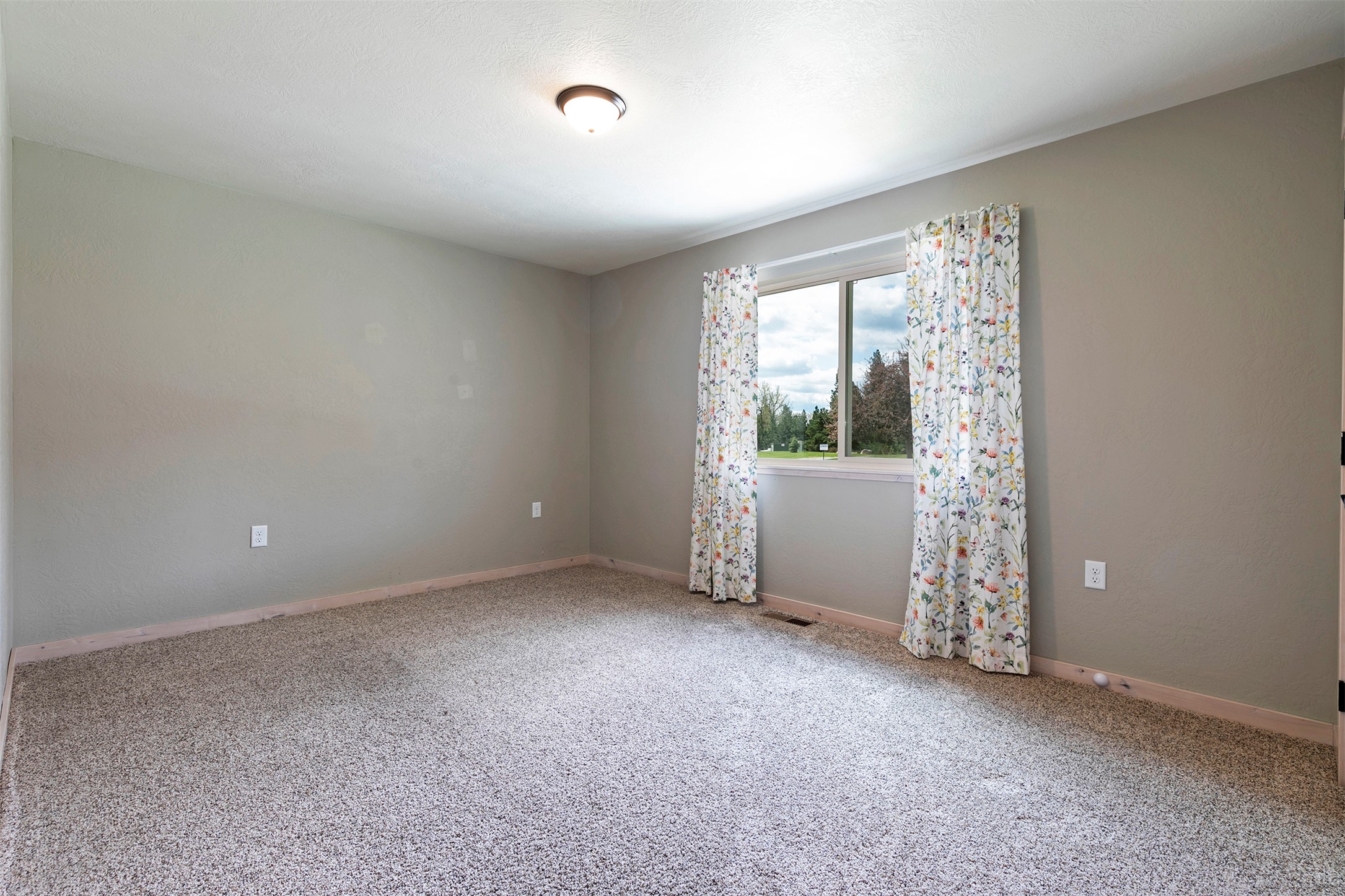 1109 Heritage Drive