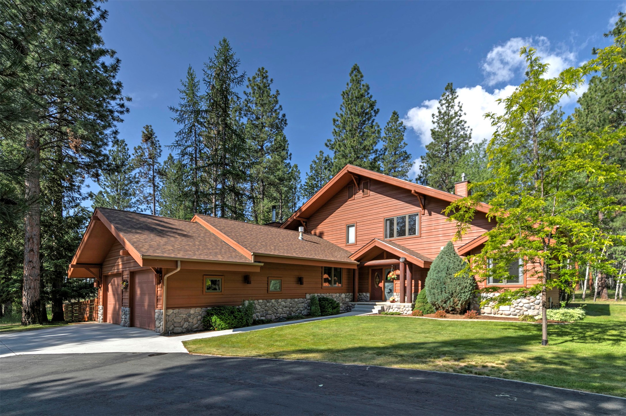 4037 Wakantanka Way
