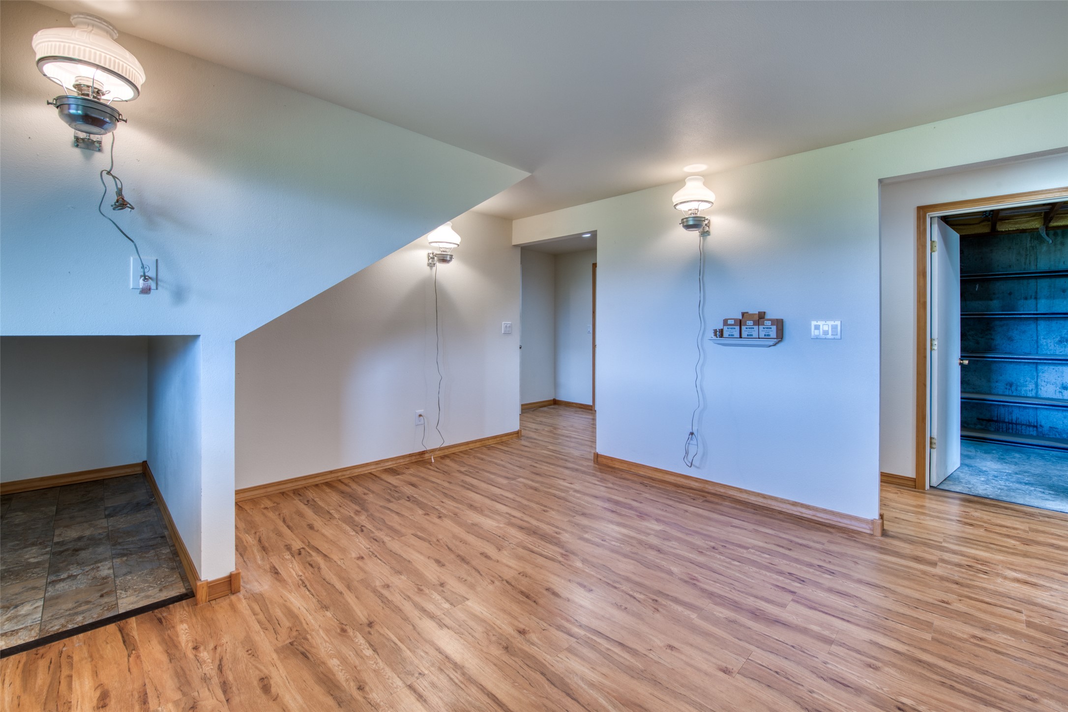 1435 & 1499 Holloran Lane