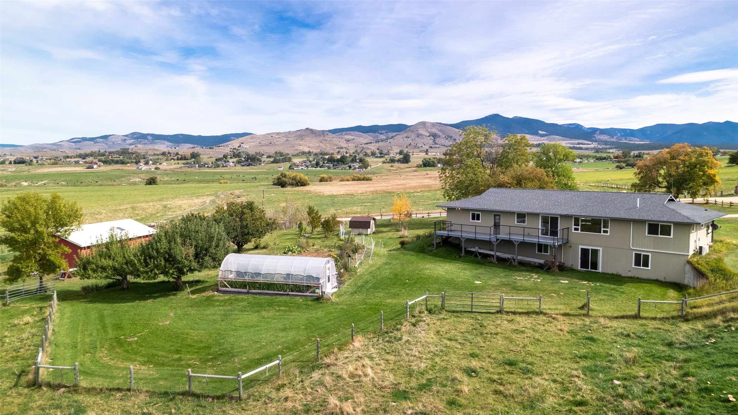 1435 & 1499 Holloran Lane