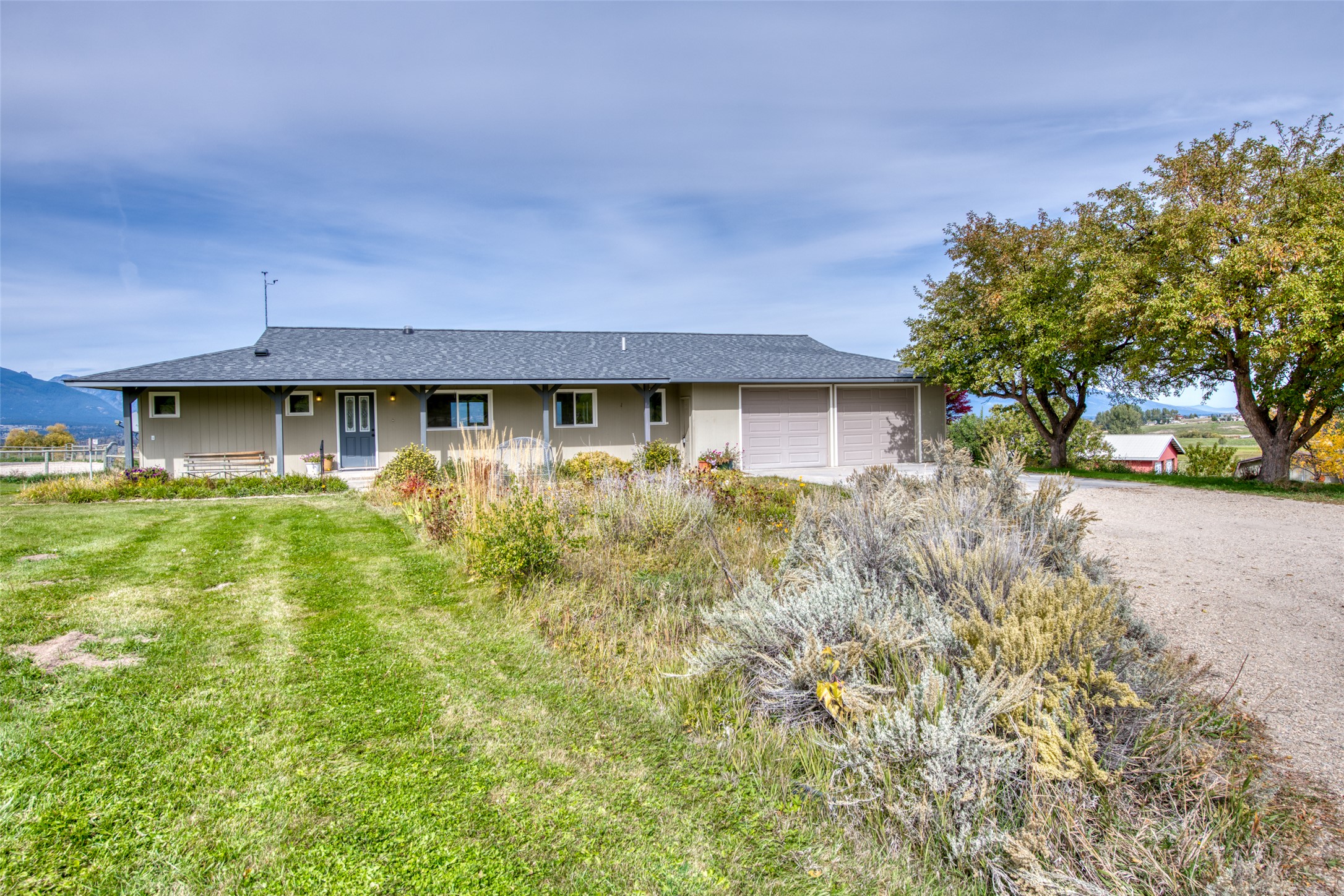 1435 & 1499 Holloran Lane
