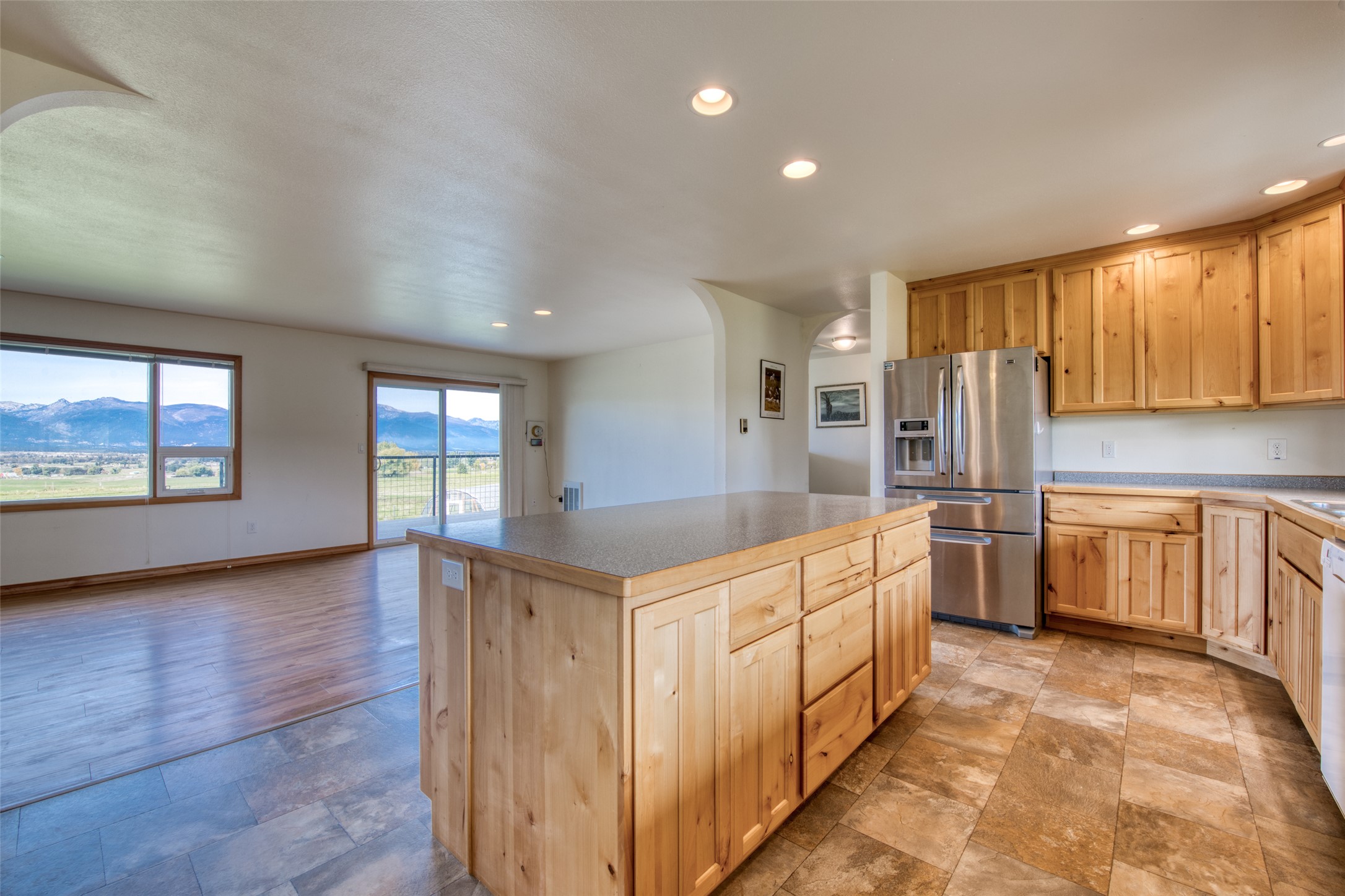 1435 & 1499 Holloran Lane