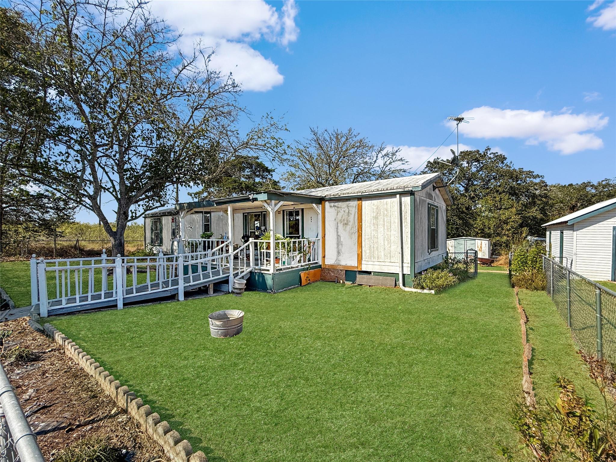 5108 Cowan Road