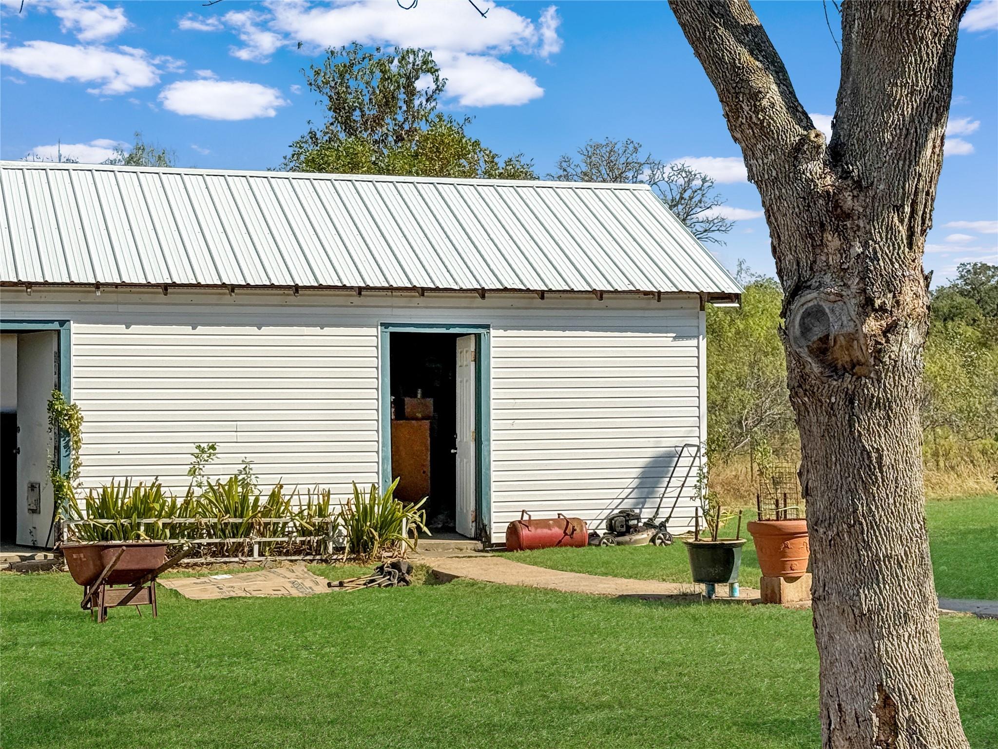 5108 Cowan Road