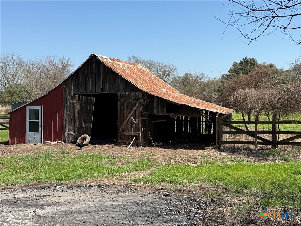 8406 W County Line Road
