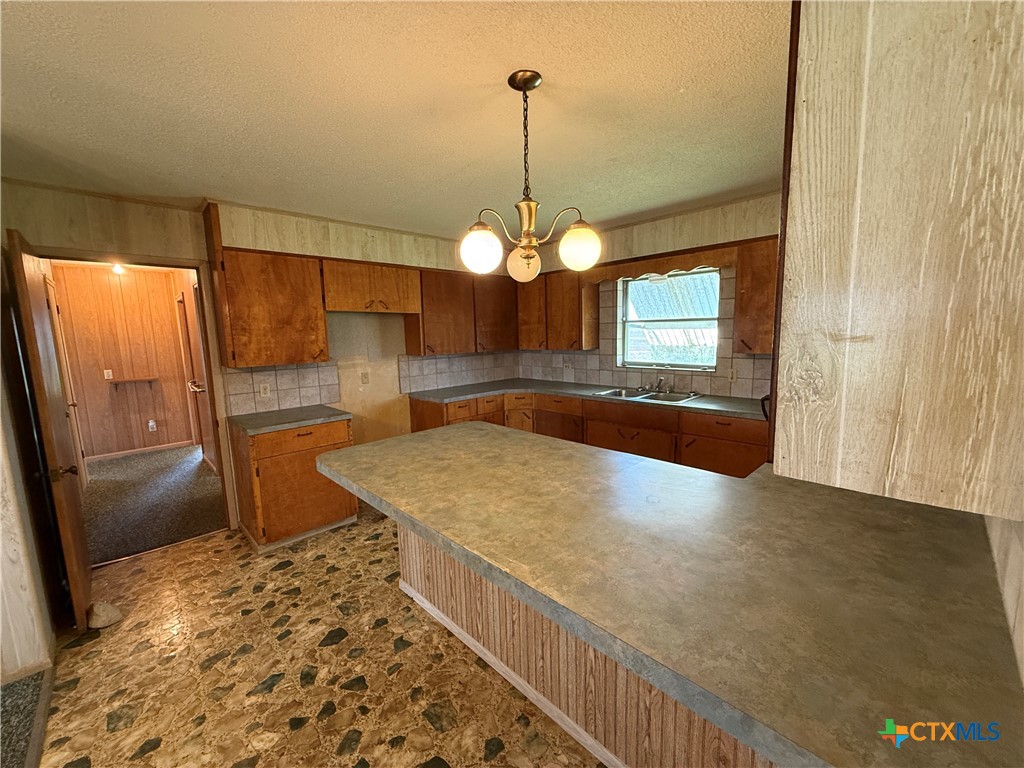 8406 W County Line Road
