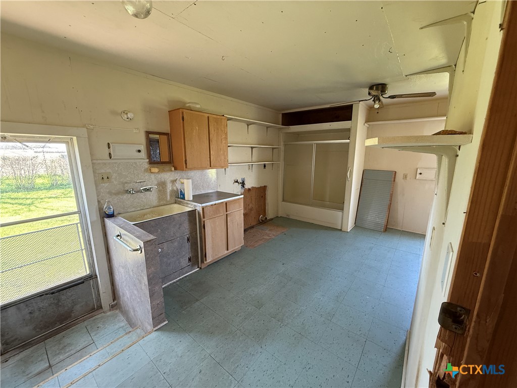 8406 W County Line Road