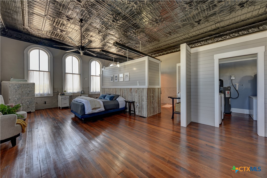 103 N Main