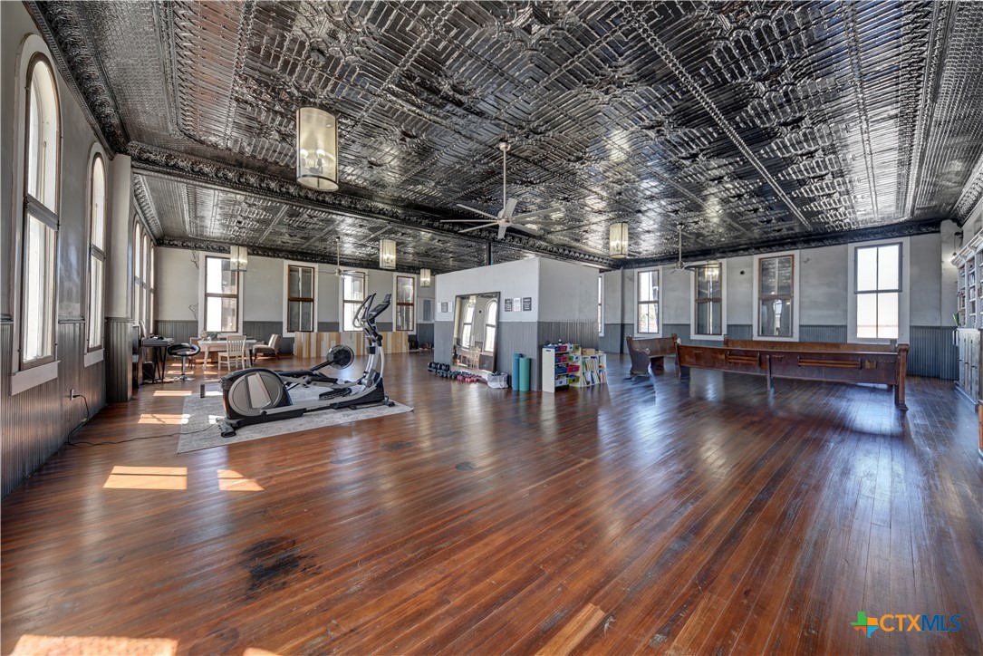 103 N Main
