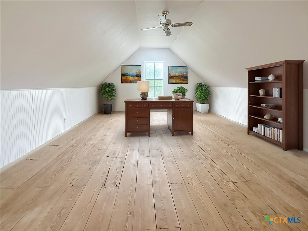 307 N Pecan