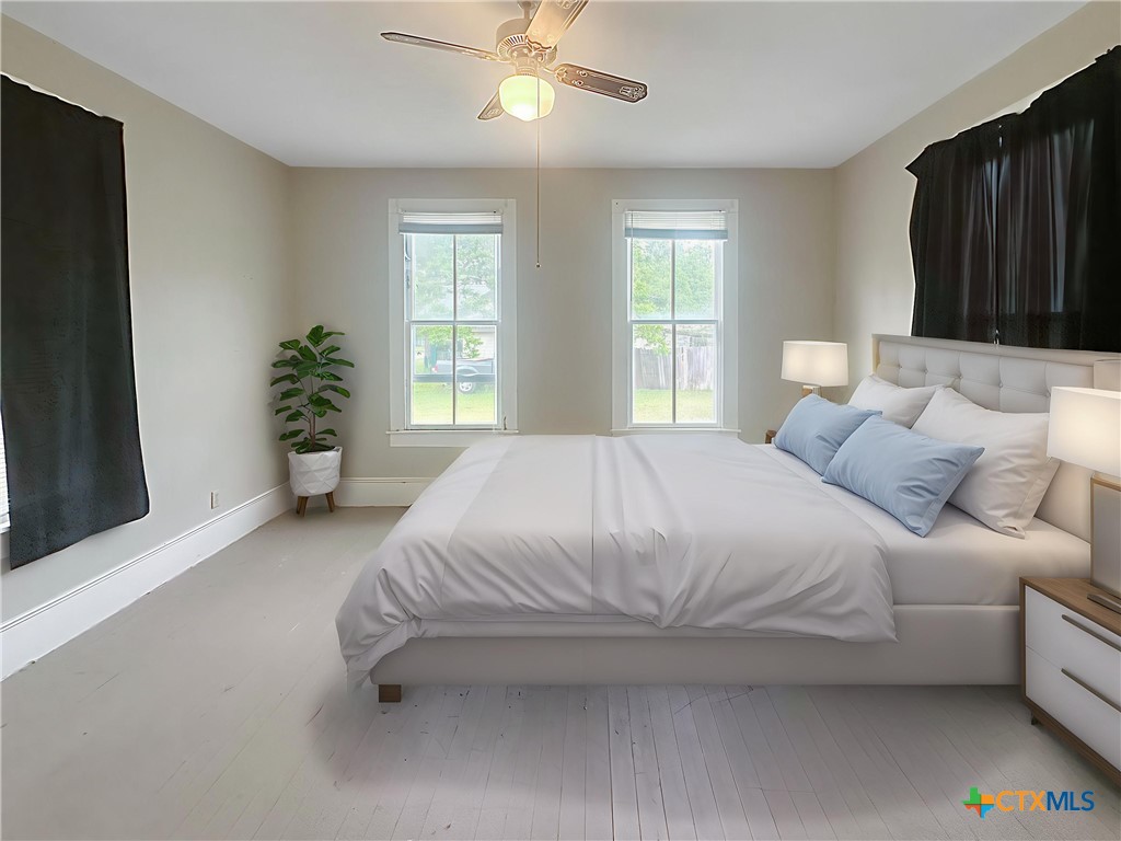 307 N Pecan