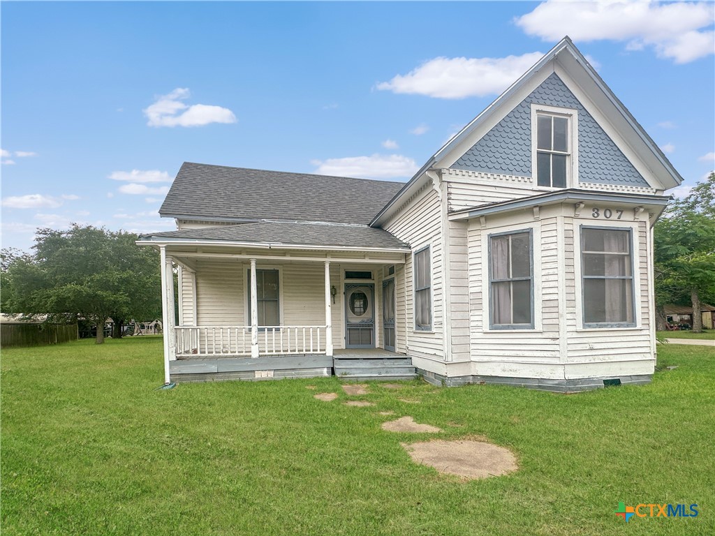 307 N Pecan