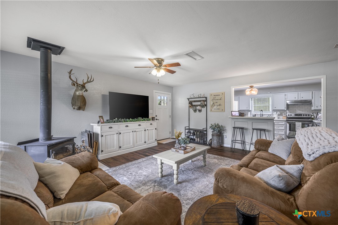 1603 W Fm 2237