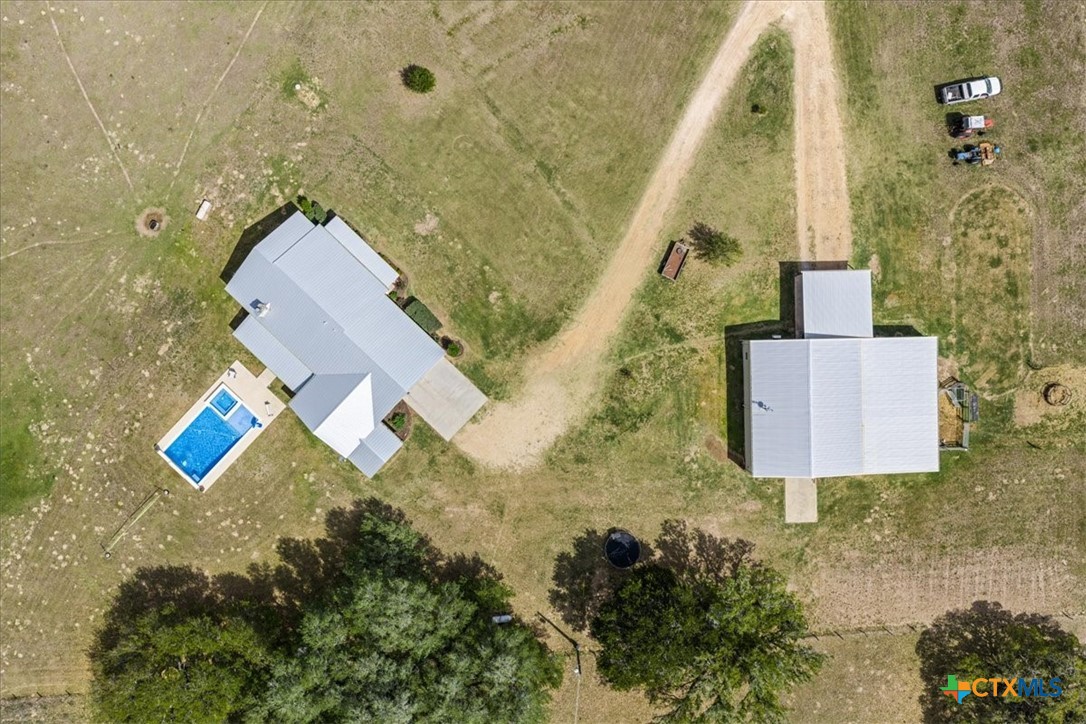 98 County Road 957b