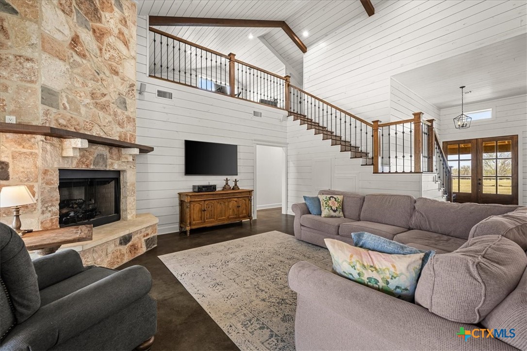 98 County Road 957b