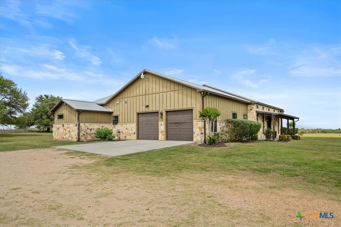 98 County Road 957b