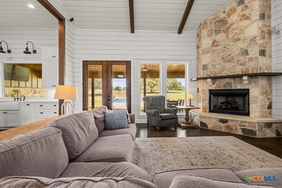 98 County Road 957b