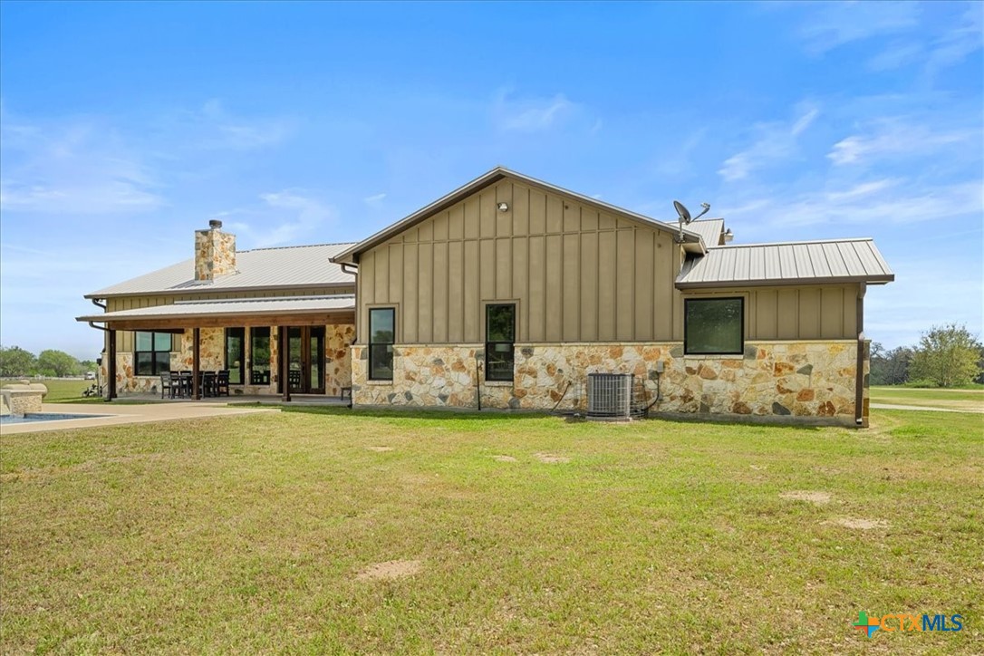 98 County Road 957b