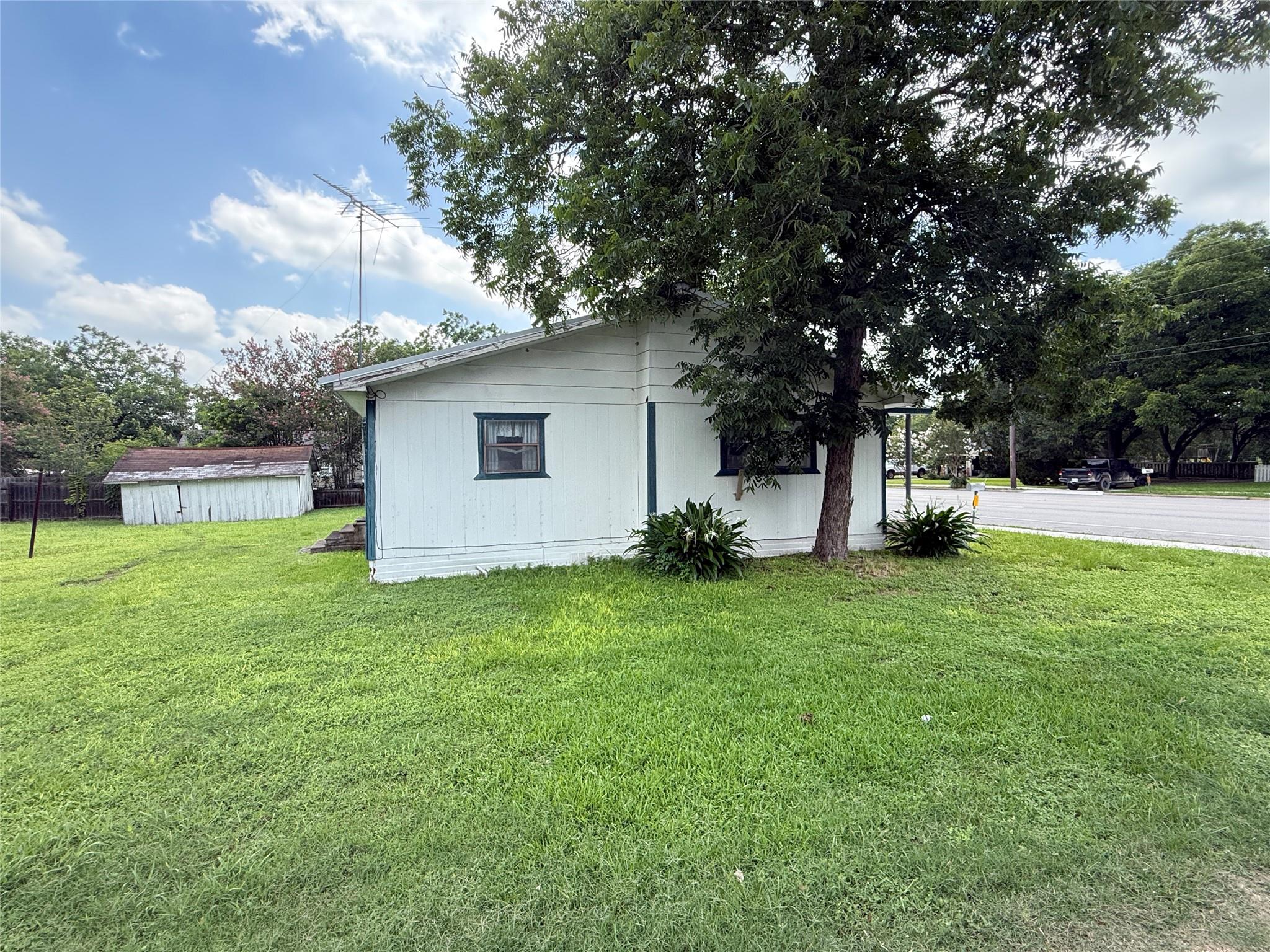 603 E North Main Street