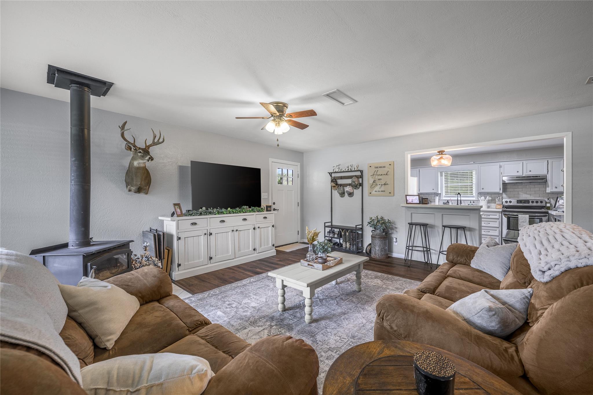 1603 W Fm 2237