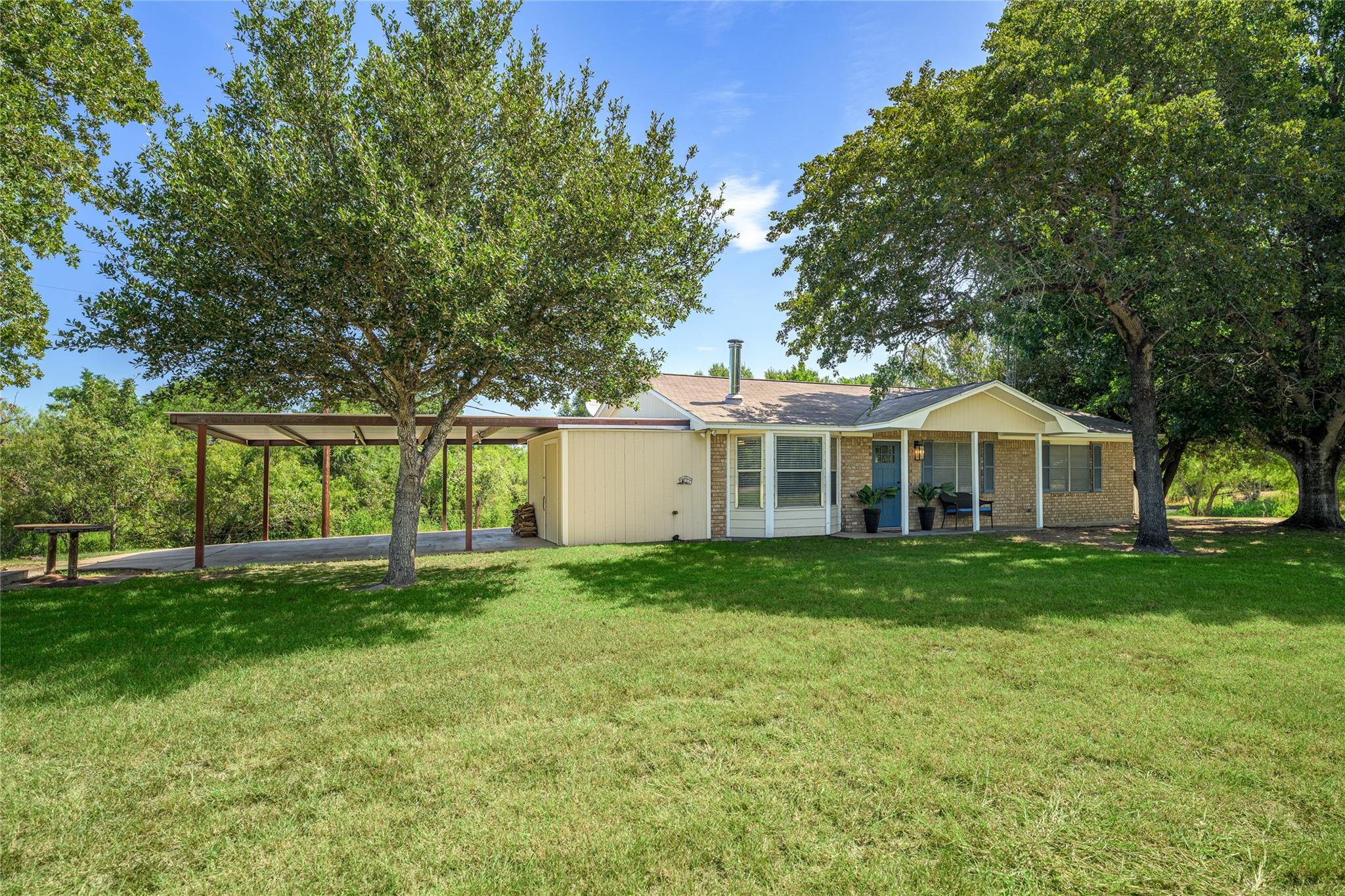 1603 W Fm 2237