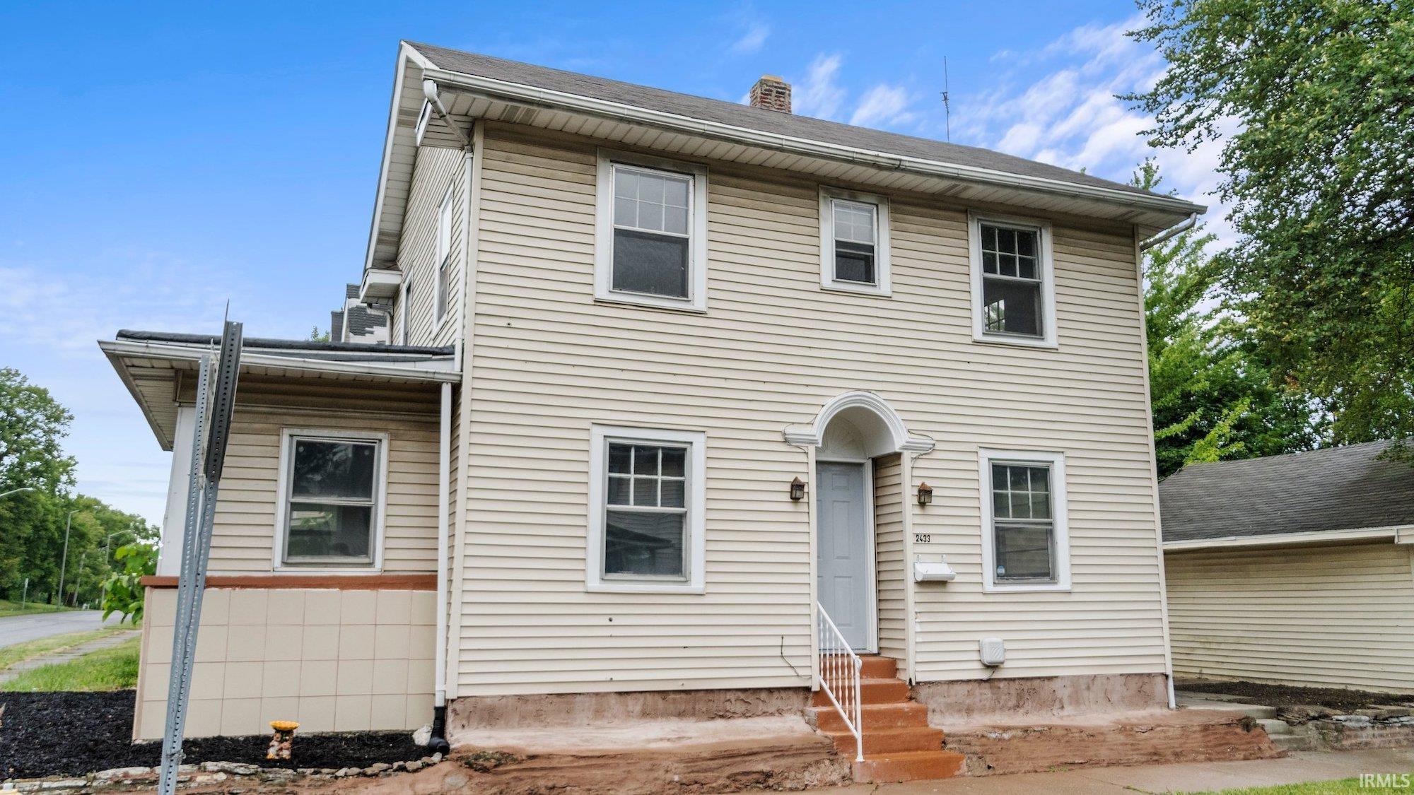 2433 Lafayette Street