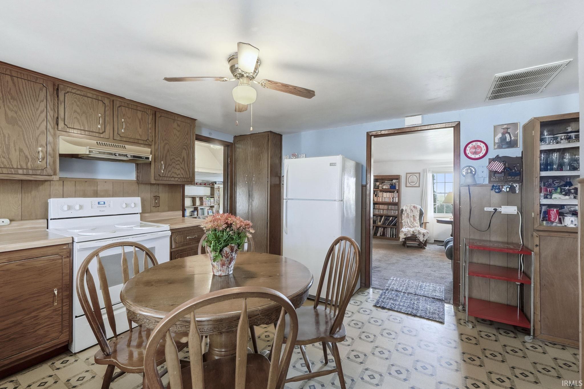 901 S Indiana Avenue