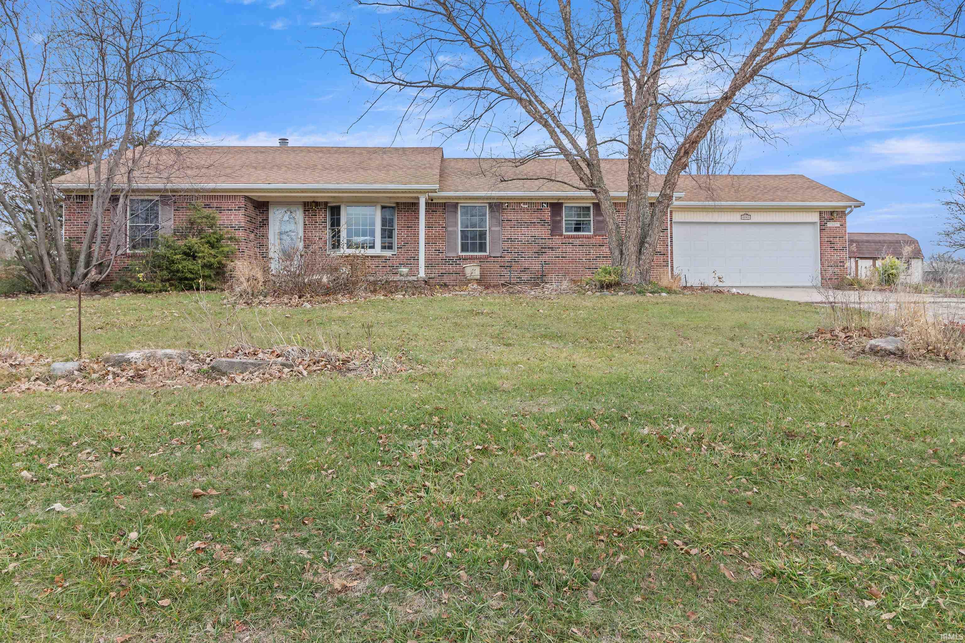 9261 E 1061 South