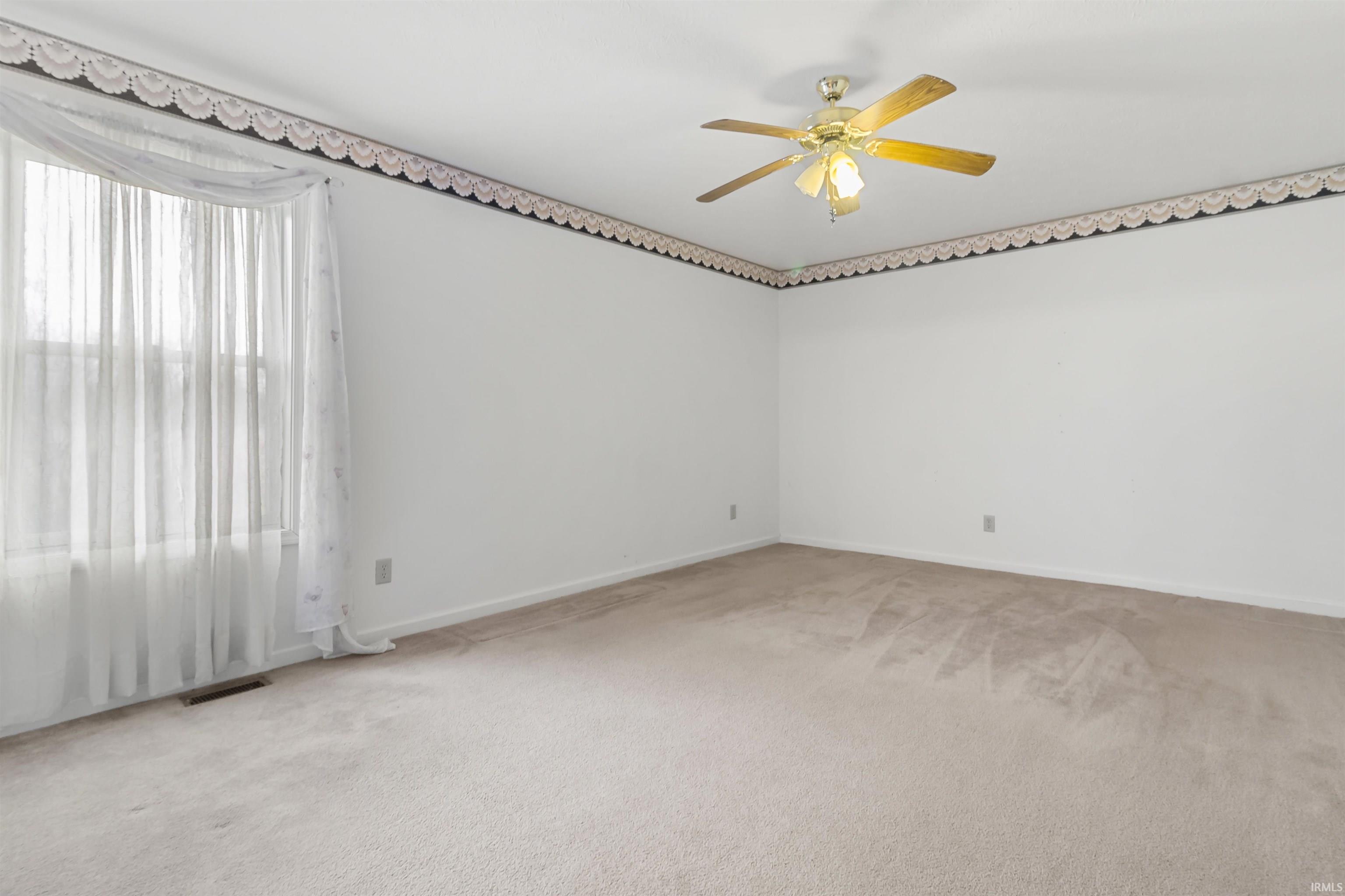 9261 E 1061 South