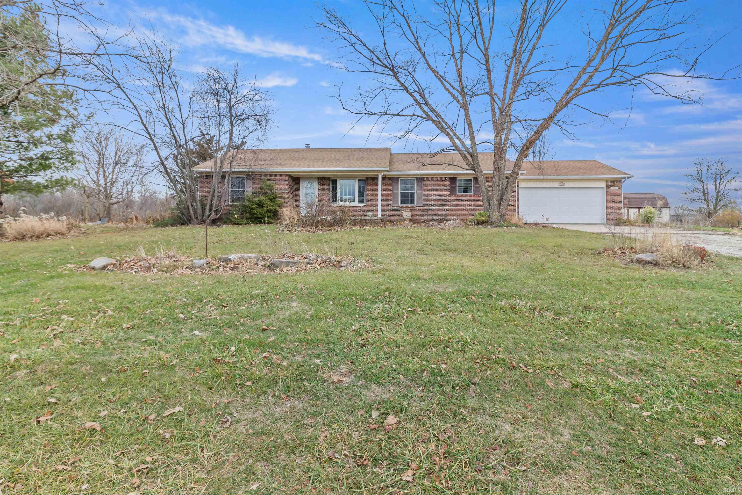 9261 E 1061 South