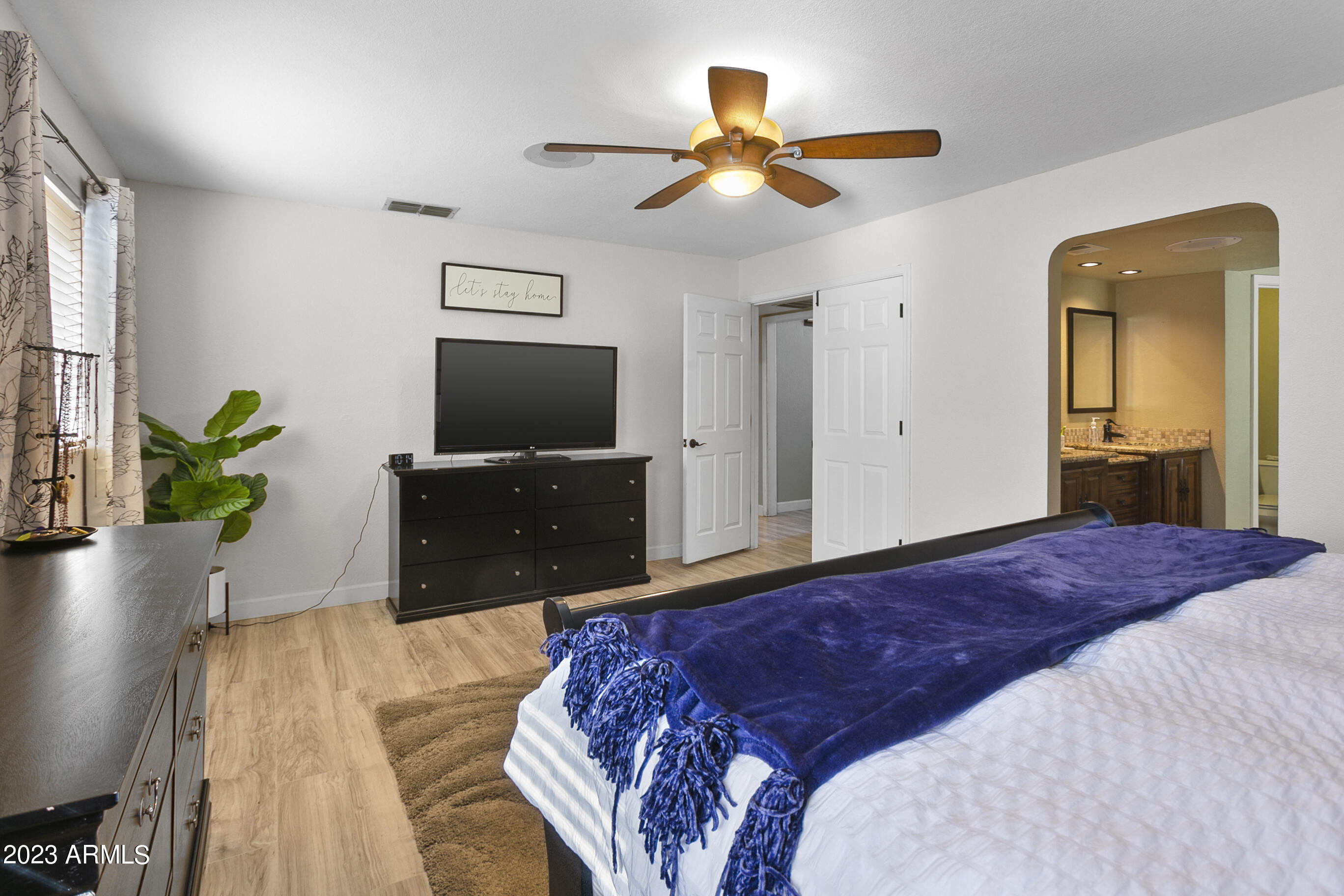 1255 W SEA SHELL Drive