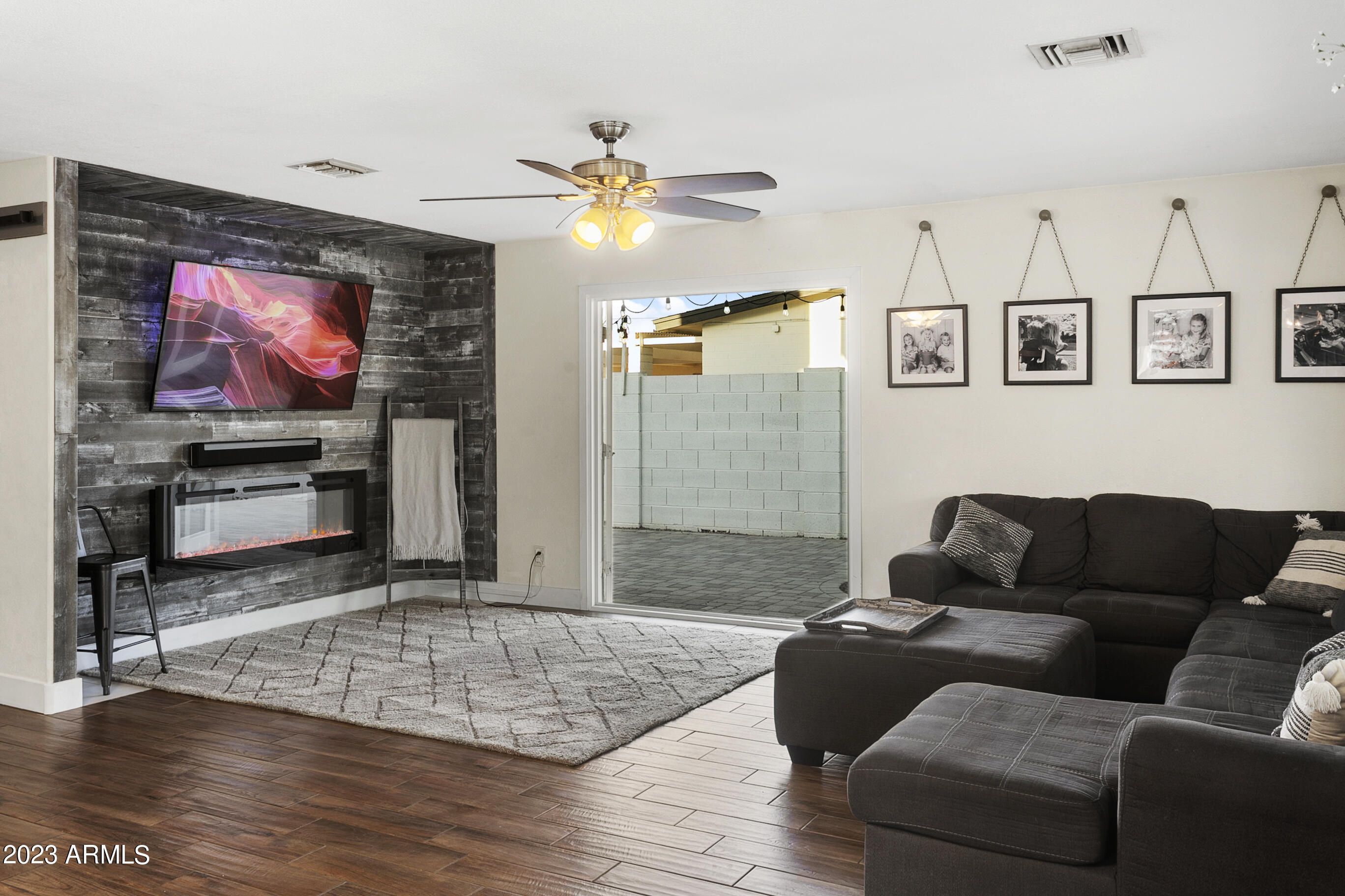 8133 E OSBORN Road