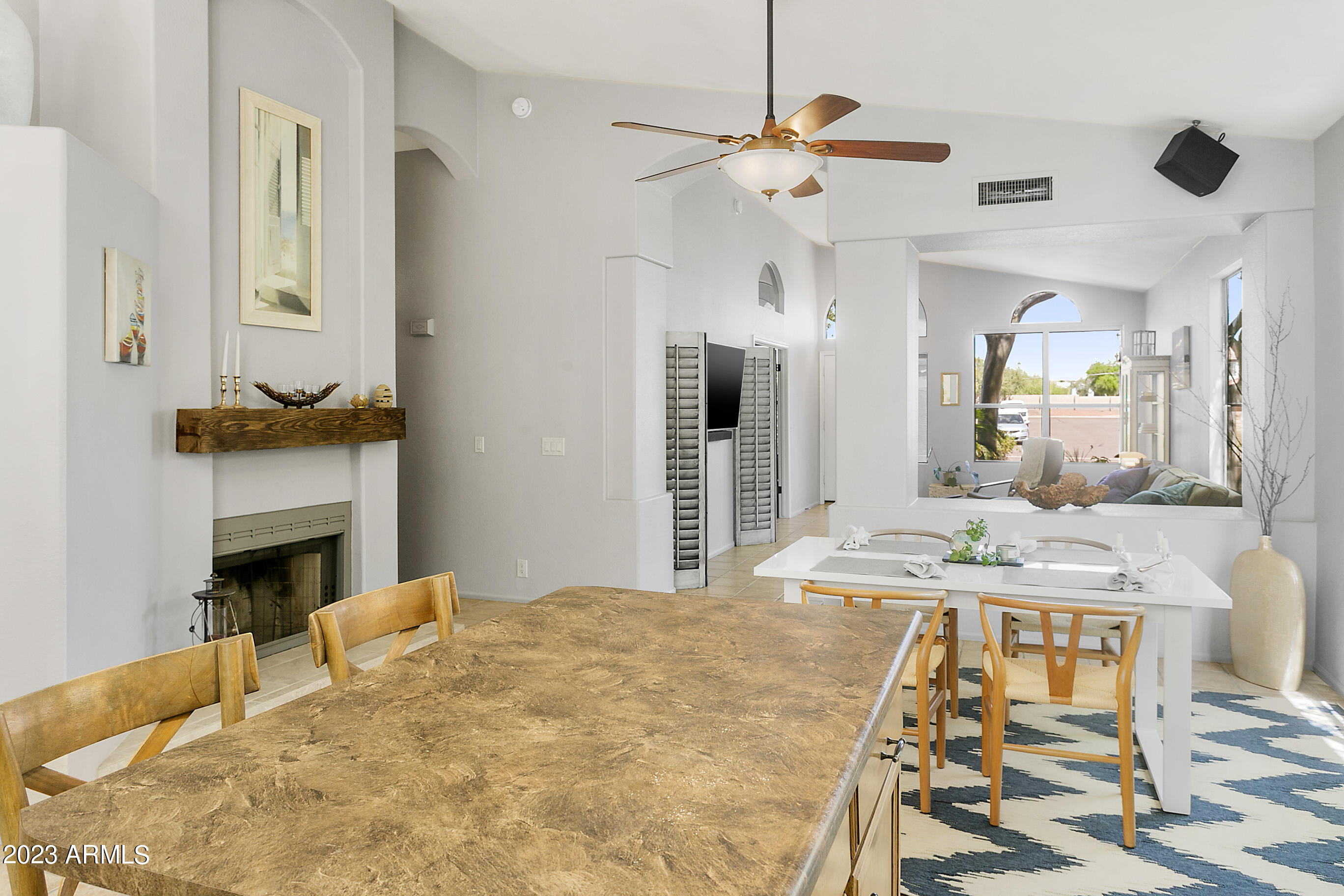 2121 E MENADOTA Drive