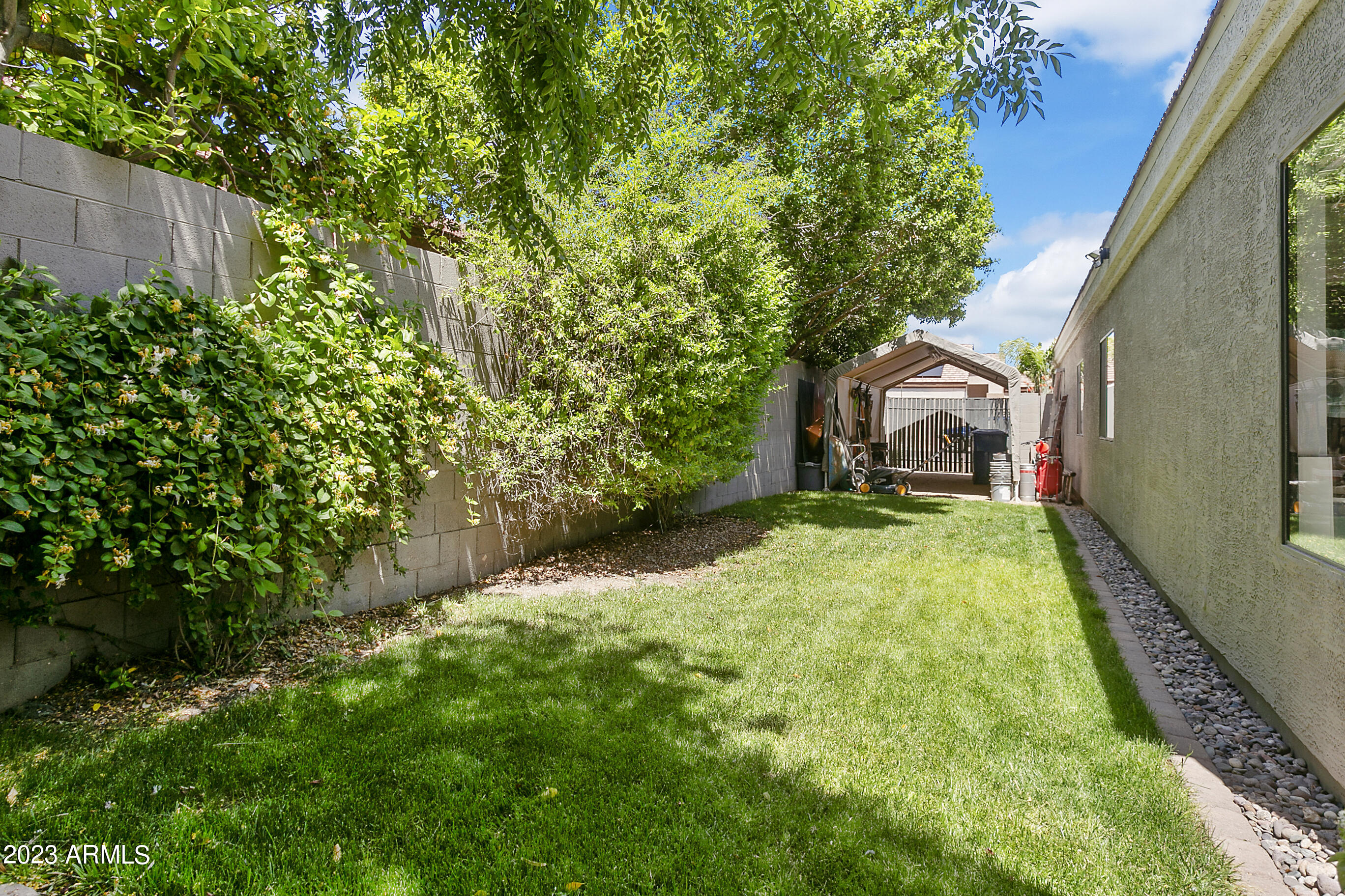 2121 E MENADOTA Drive