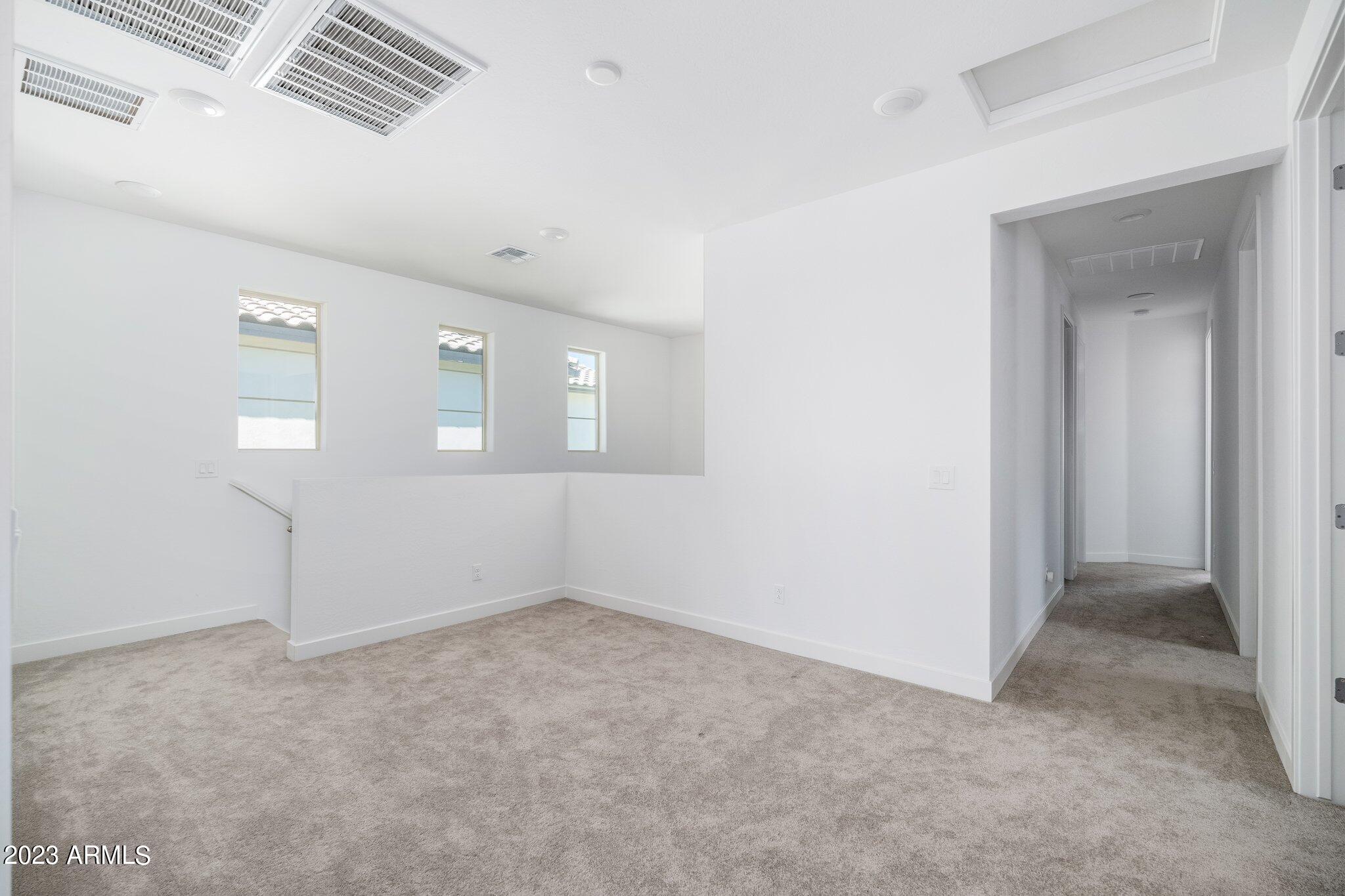 5832 S ABBEY